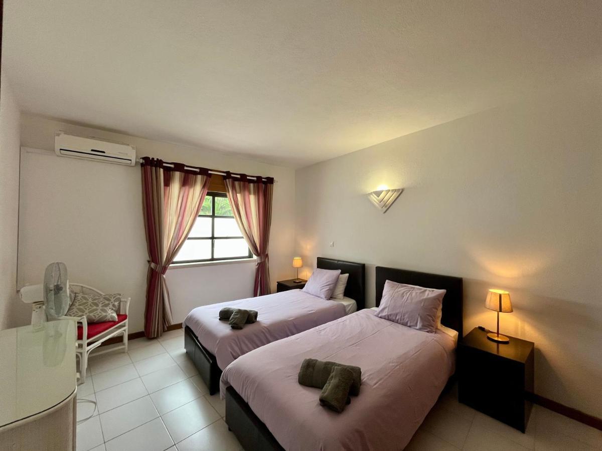 Apartment 136 Carvoeiro Карвоейру Екстер'єр фото
